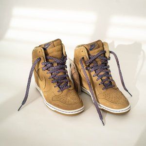 NWT NIKE Dunk Sky High Suede Taupe Sneaker